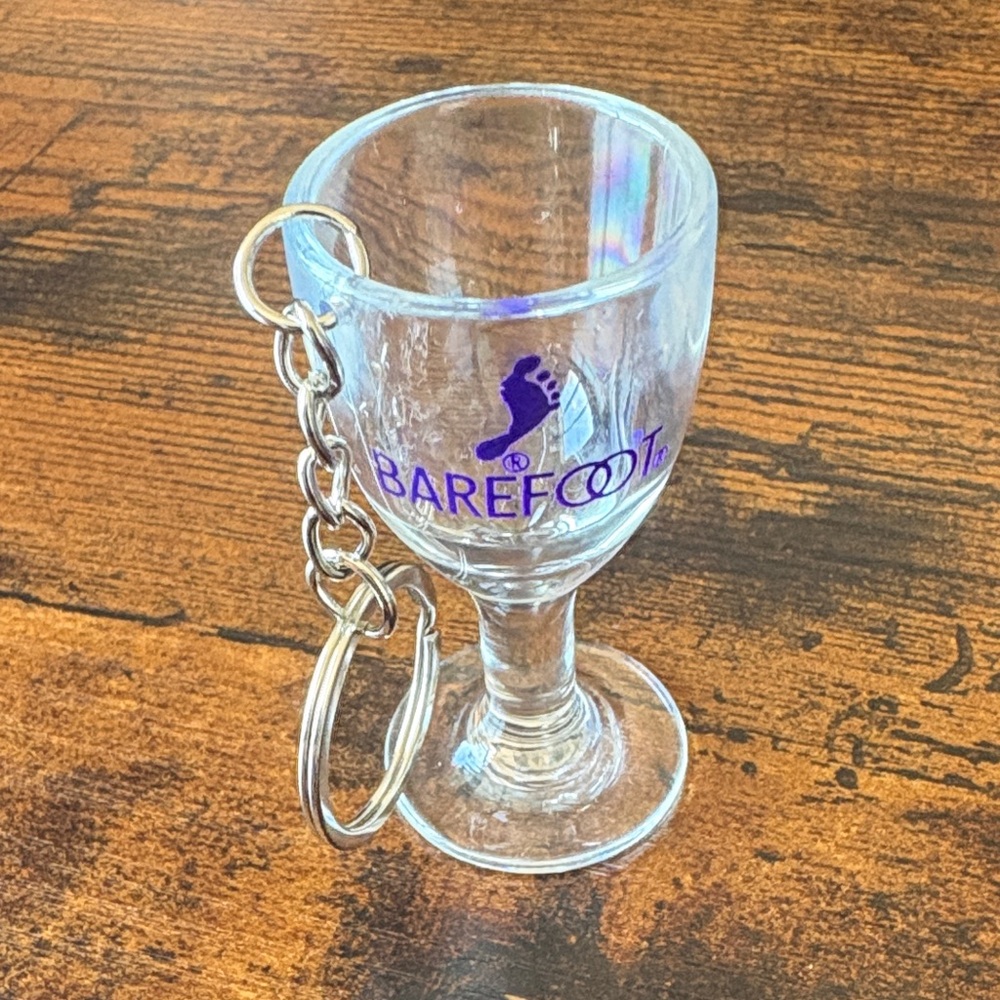 Barefoot Wine Mini Glass Keychain 🍷 Promo Tasting Goblet Novelty